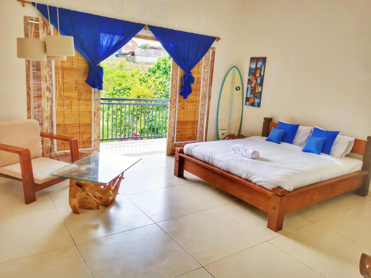 Cornerstone Bali Coworking Hostel Canggu  Exterior photo