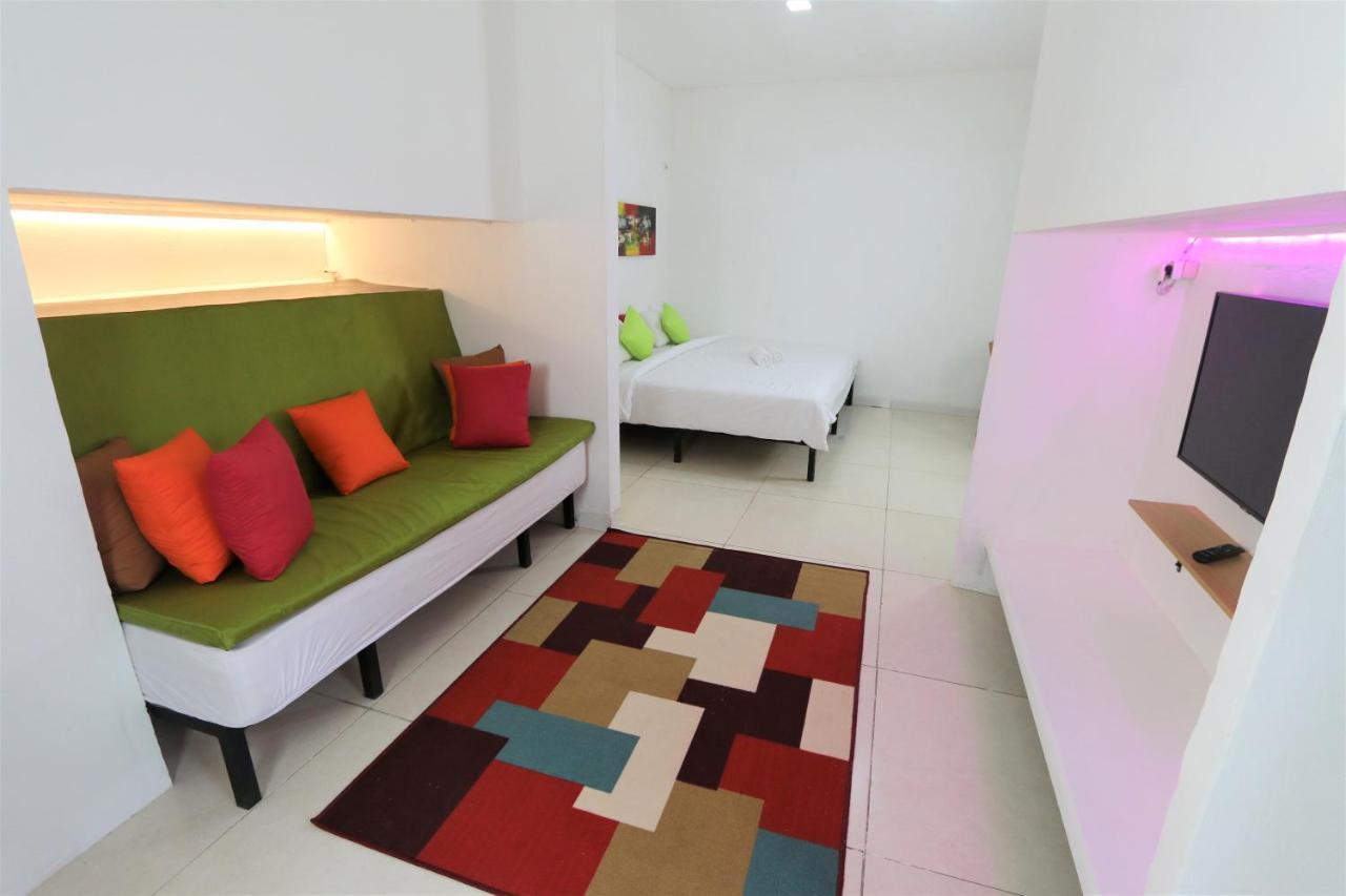 Cornerstone Bali Coworking Hostel Canggu  Exterior photo